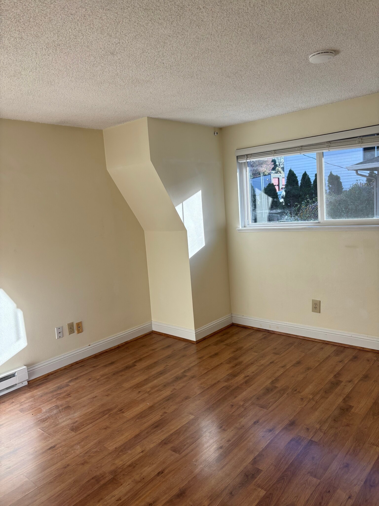 Building Photo - 2707 SE 50th Ave