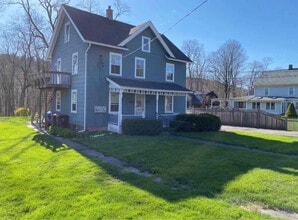 Building Photo - 127 Perry St