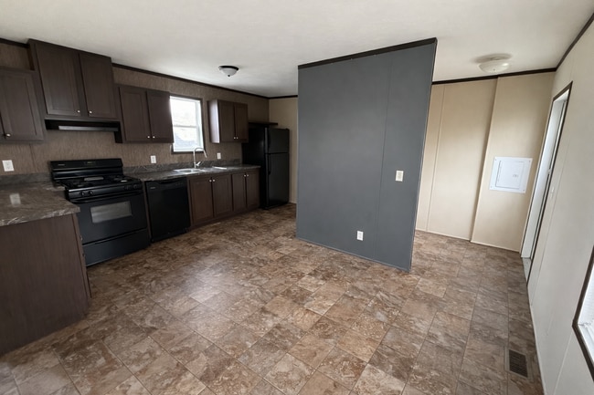 Building Photo - 266 S Birdsall Dr