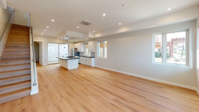 Building Photo - 212-214 IB Blvd.