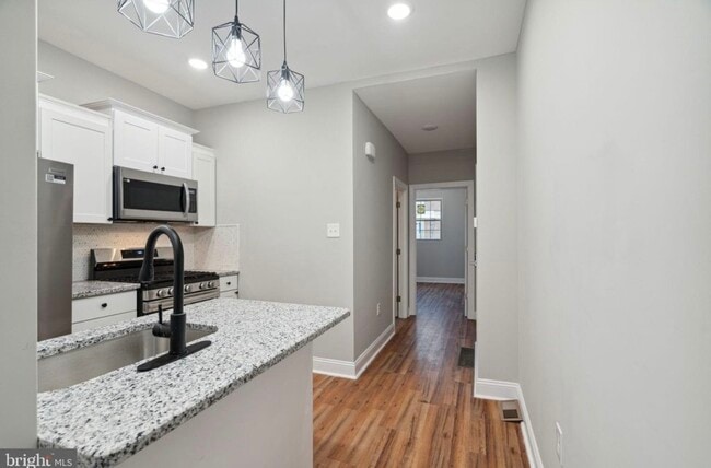 Building Photo - 2144 S 20th St