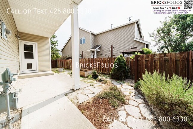 Building Photo - 2728 84th Dr NE