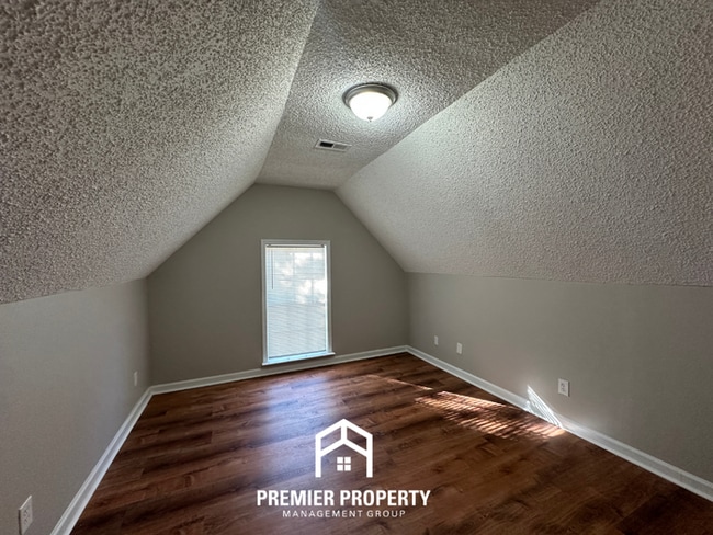 Building Photo - Newly Renovated Cordova Gem | 3BR/2.5BA with Soaking Tub & 2-Car Garage