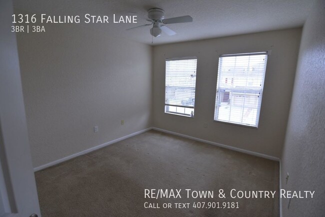 Building Photo - Orlando Rental Townhome