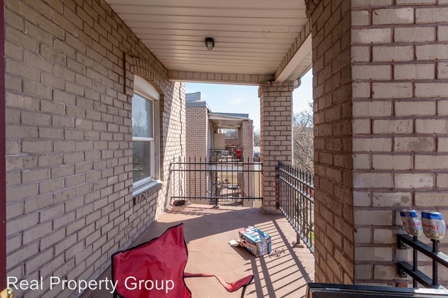 Building Photo - 400 S 9th St