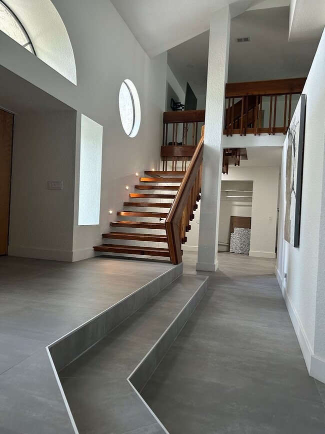 Building Photo - 4 Bedroom 3 Bathroom in Winter Haven