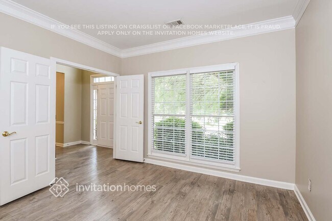 Building Photo - 262 Birchmore Walk