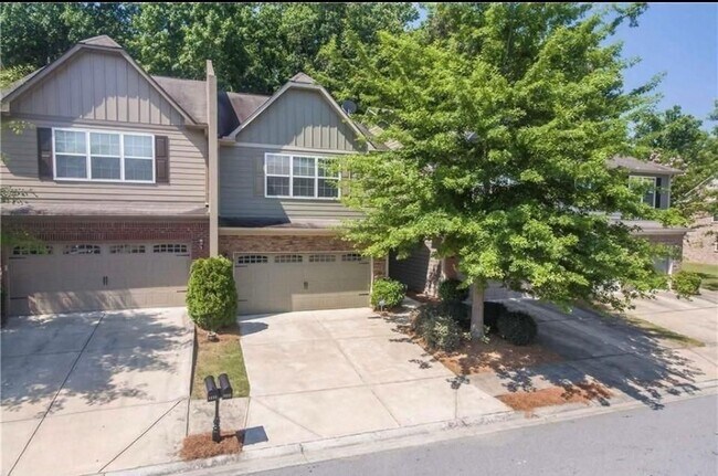 Building Photo - 3232 Brockenhurst Dr