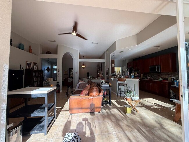 Building Photo - 10703 Banfield Dr