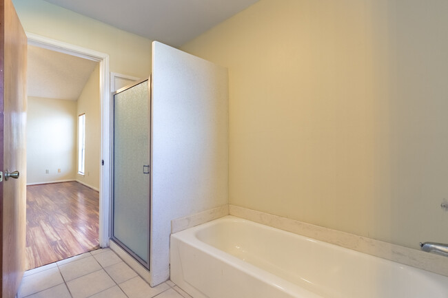 Building Photo - Two-story - 2 bedroom/ 2.5 bath townhome -...