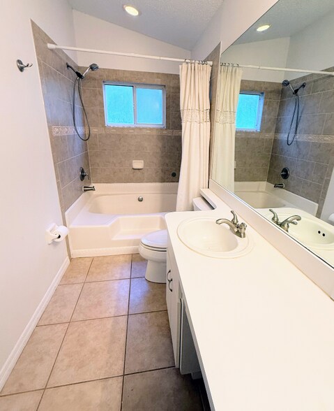 Building Photo - 28927 Stormcloud Pass