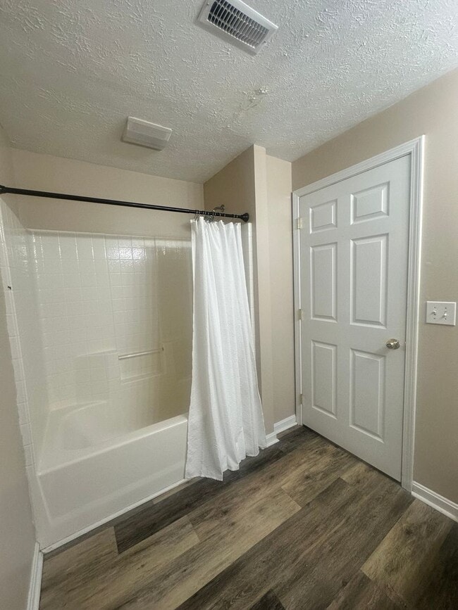 Building Photo - 2BR/2BA Updated Condo in Prospect Glen Vil...