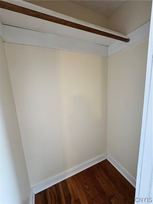 Building Photo - 314 Hawley Ave