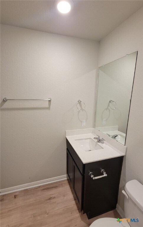 Building Photo - 417 Shiner Ln