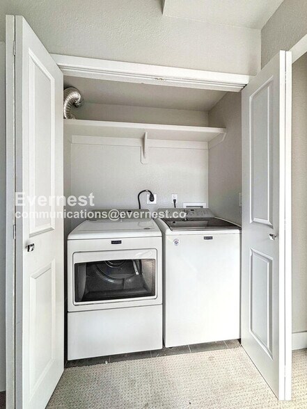 Building Photo - 8130 W 10th Ave