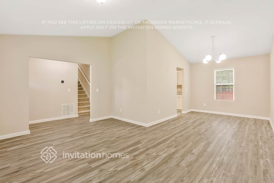 Building Photo - 2201 Clayton Ridge