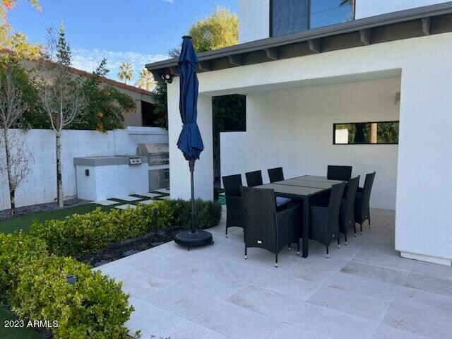 Building Photo - 8618 N Timberlane Dr