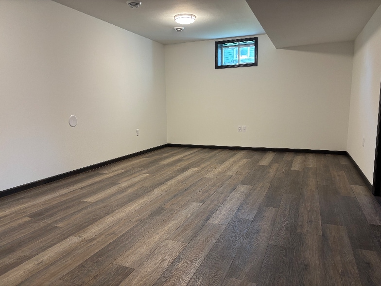 Building Photo - 337 Mulberry St