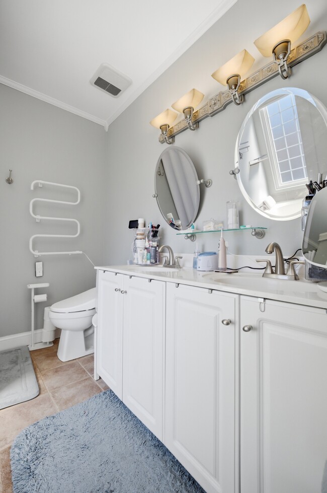 Building Photo - 1005 Bay Breeze Dr