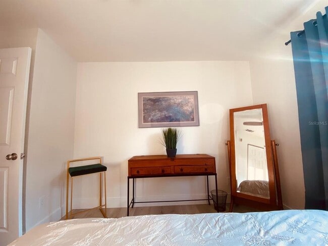 Building Photo - 415 Mapleway