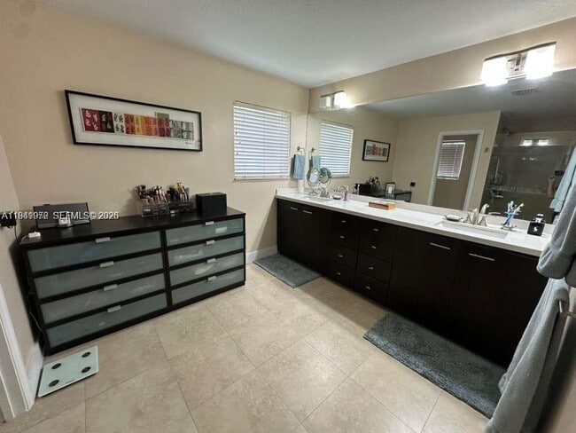 Building Photo - 1063 Sunflower Cir