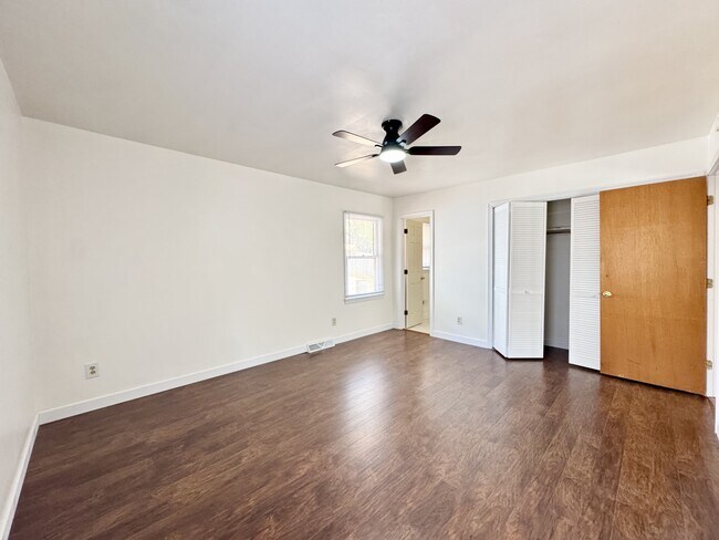 Building Photo - 7008 Crossridge Rd