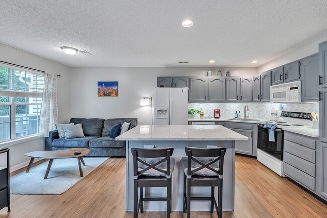 Building Photo - Charming 2-Bedroom Prescott Village Townhome!
