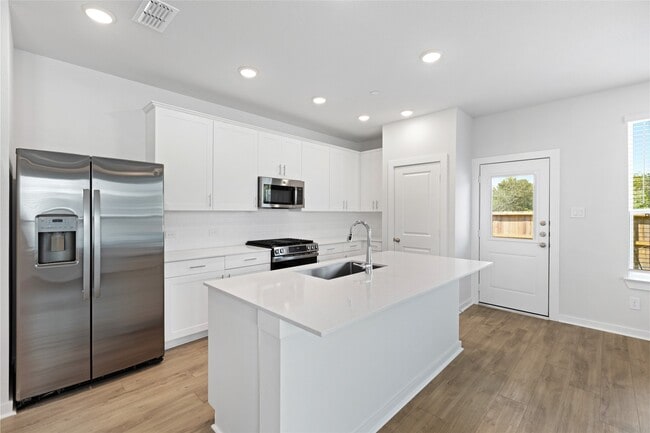 Building Photo - 8119 Danson Ln