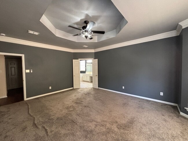 Building Photo - Beautiful 4BR 3.5BA Home w/ 3 Car Garage • Patio & Yard • 3 living areas in Grapevine