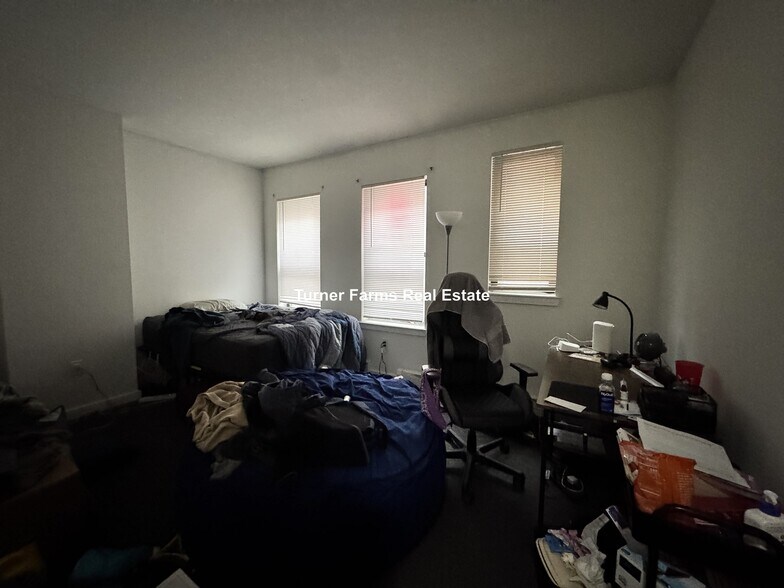 Building Photo - 774 Columbus Ave