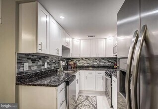 Building Photo - 14822 Bryan Ct