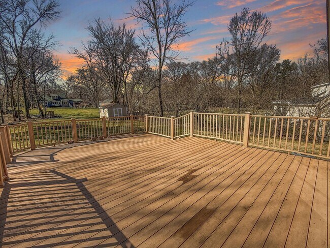 Building Photo - 25715 Wildrose Ln