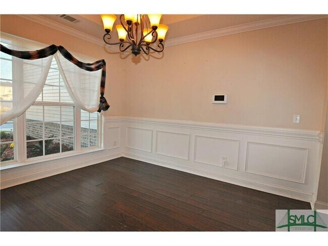 Building Photo - 165 Butler Dr