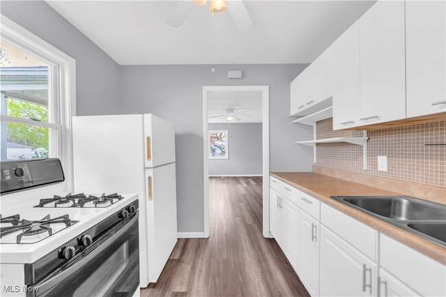 Building Photo - 10266 Manorford Dr