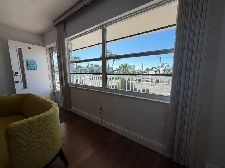 Building Photo - 6161 Gulf Winds Dr