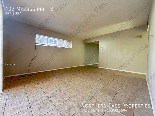 Building Photo - A Cozy 2-BDR, 2-BR Apartment! w/ Water Inc...