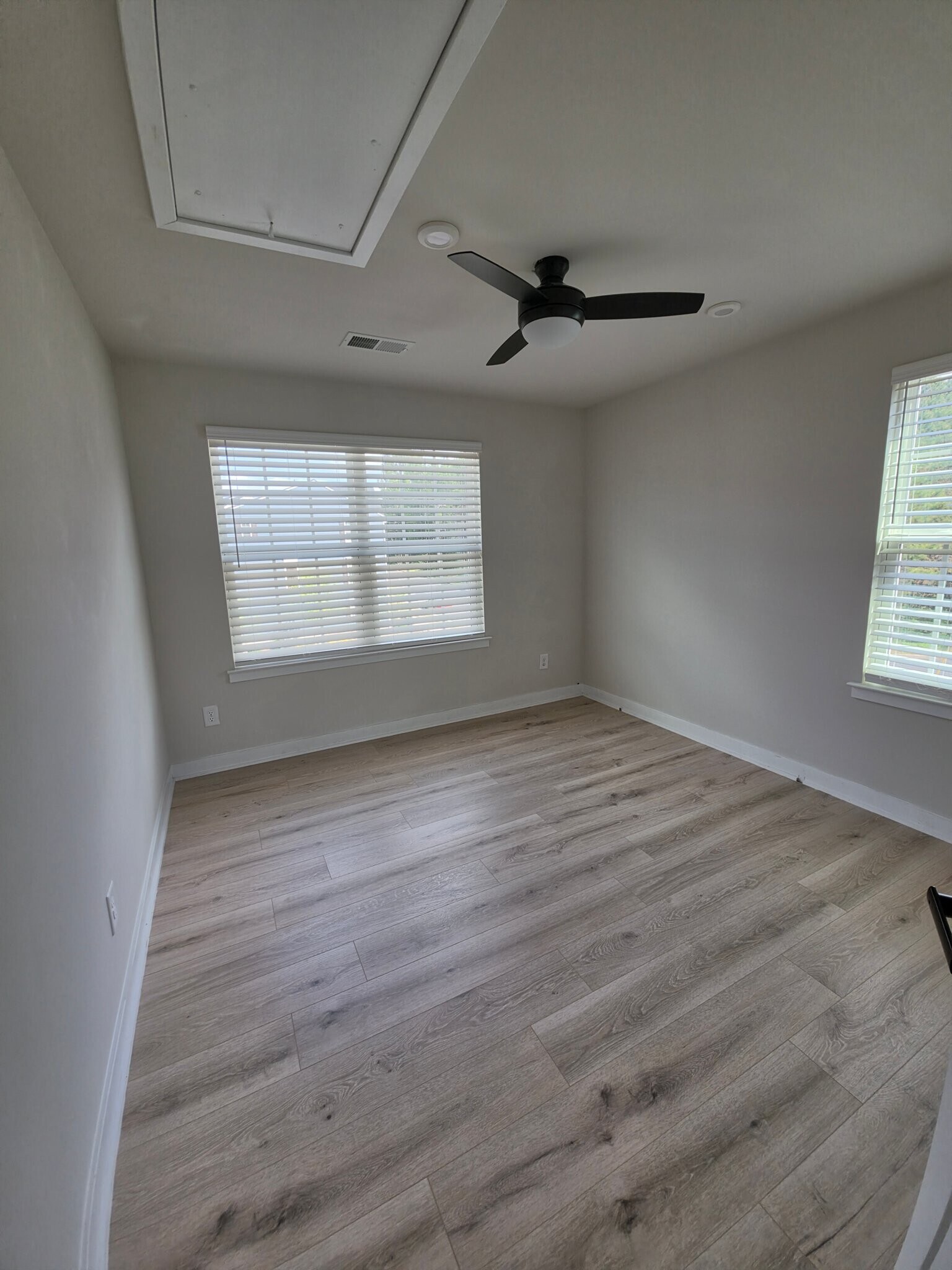 Building Photo - 2195 Autumn Cyprus Ave