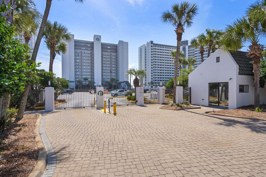 Building Photo - 1044 U.S. 98-SI FL3-ID1502071P