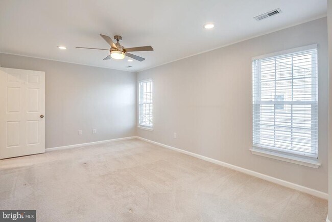 Building Photo - 1304 Longbow Rd