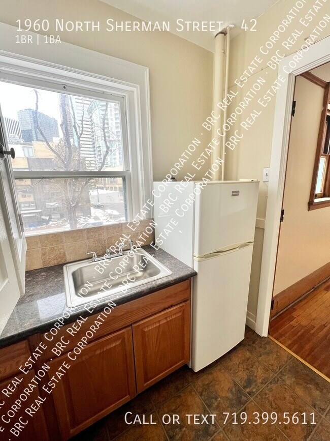 Building Photo - 1960 Sherman St