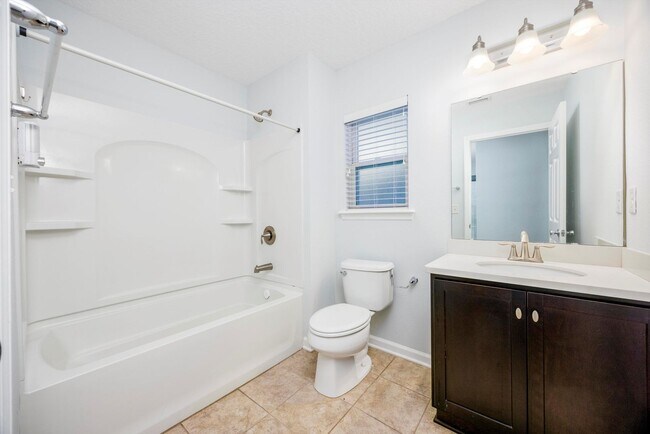 Building Photo - 76690 Timbercreek Blvd