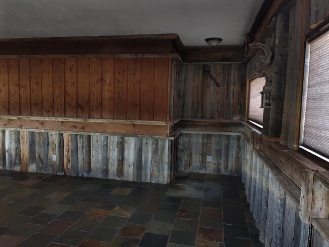 Building Photo - 256 E Fork Big Sandy Rd