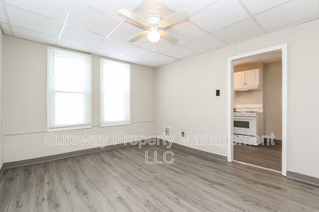 Building Photo - 8 W 8th St