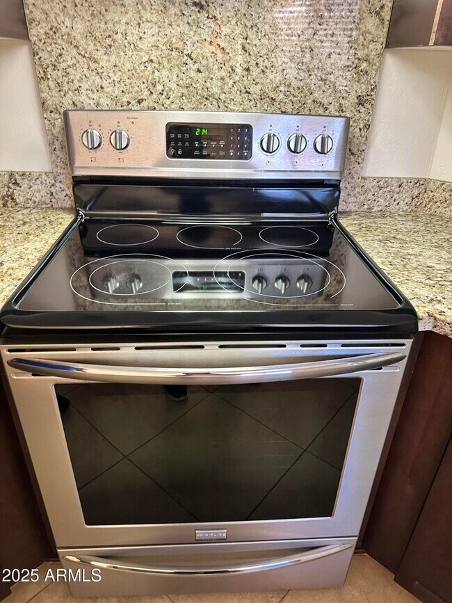 Building Photo - 11631 N 41st St