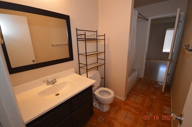Building Photo - 6713 Reggie Cir