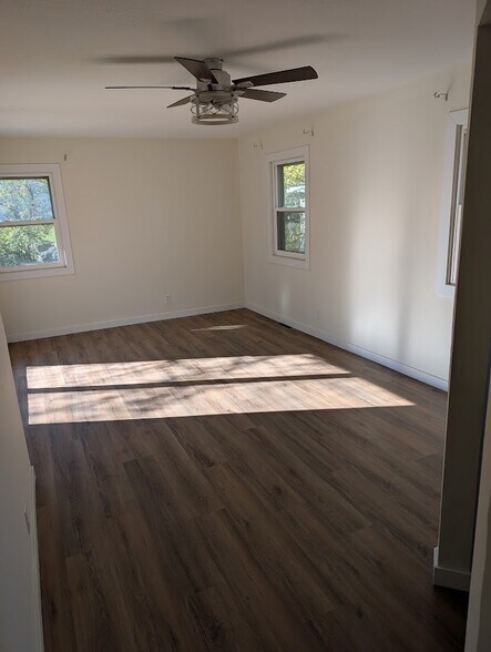 Room #1 - Main Floor - 9936 11th Ave S