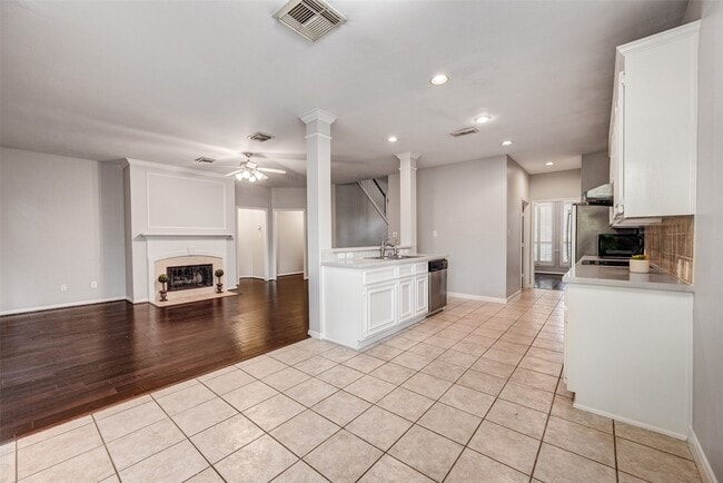 Building Photo - 22726 Shannon Falls Ct