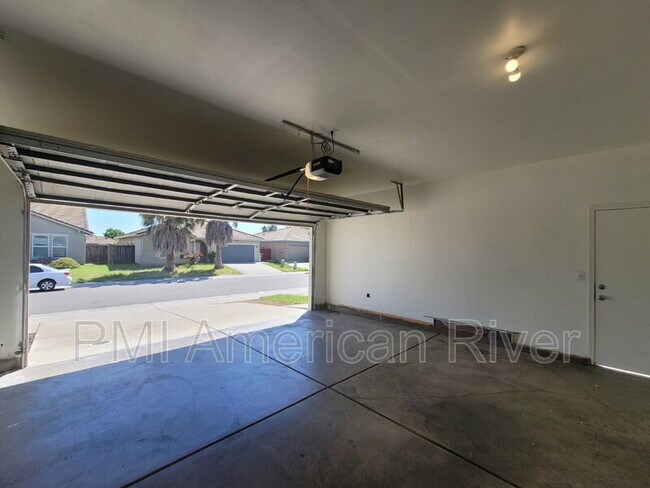 Building Photo - 2032 Danvers Way