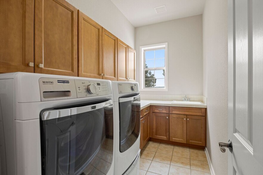 Building Photo - 6258 Oxford Peak Ct