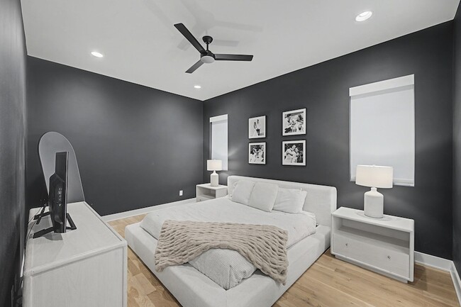 Building Photo - 2510 Barclay Dr